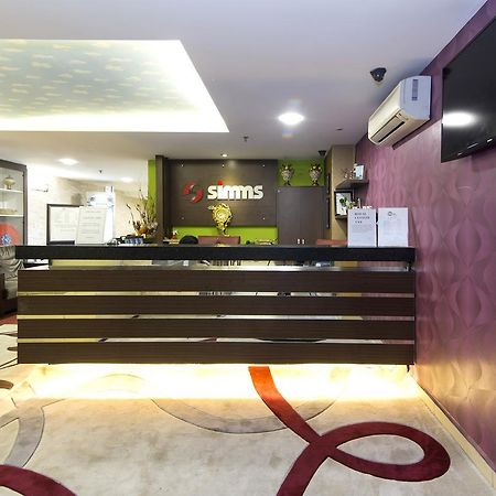 Smart Boutique Hotel Куала-Лумпур Экстерьер фото